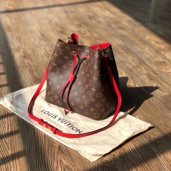 🍒🍒Louis Vuitton NéoNoé MM Monogram red